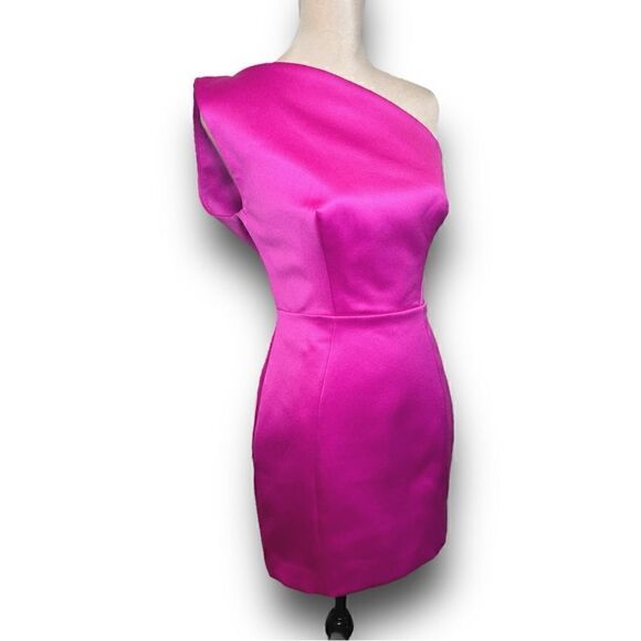 House of CB Ayelen One Shoulder Duchess Satin Mini Dress in Magenta, Size M - Picture 3 of 10
